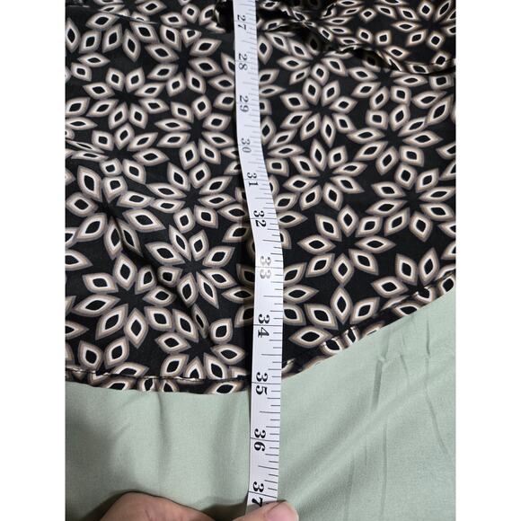 Lularoe small women's floral kimono - Picture 6 of 7